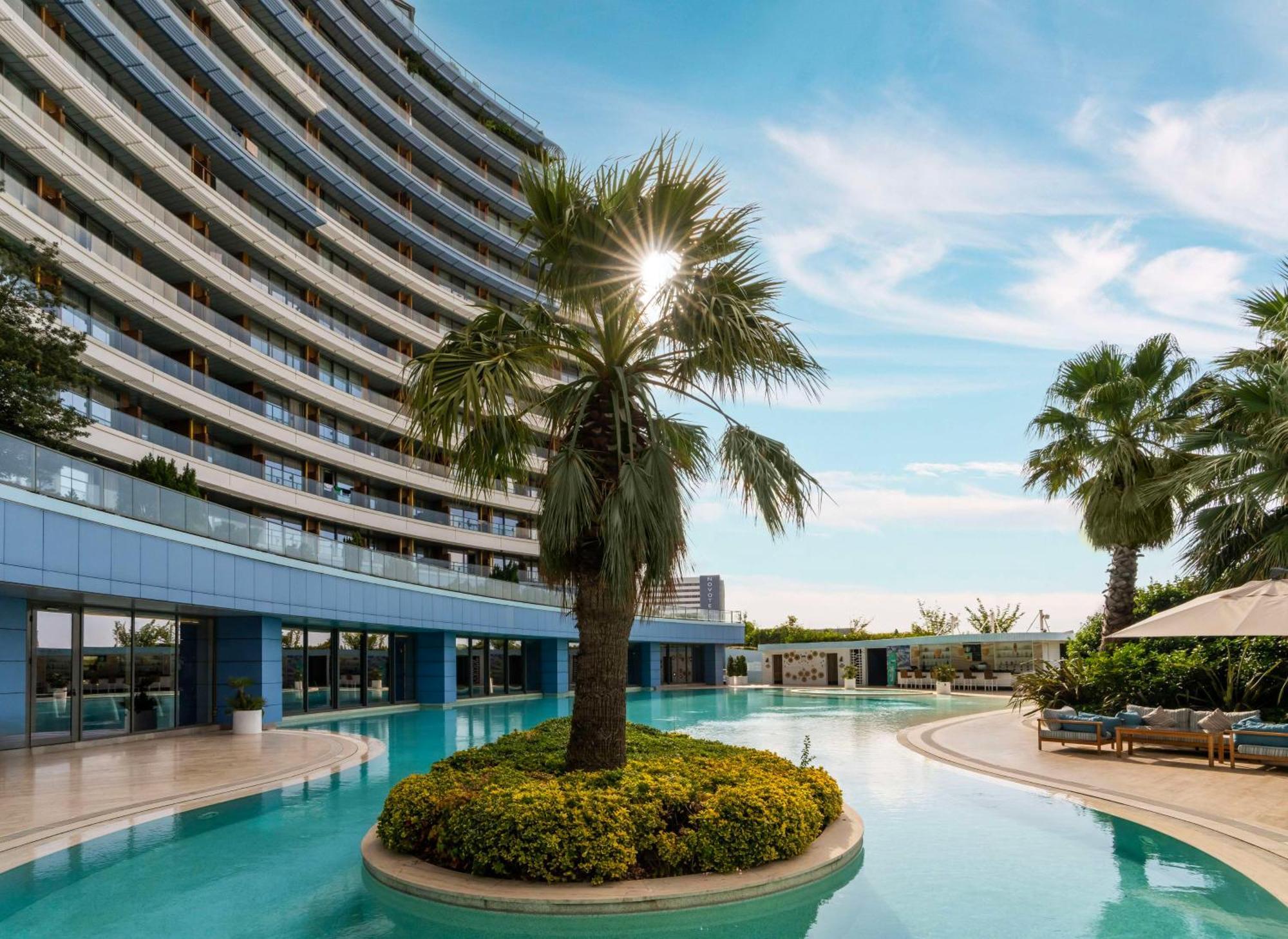 Radisson Blu Hotel Istanbul Ottomare Kültér fotó The Westin Athens