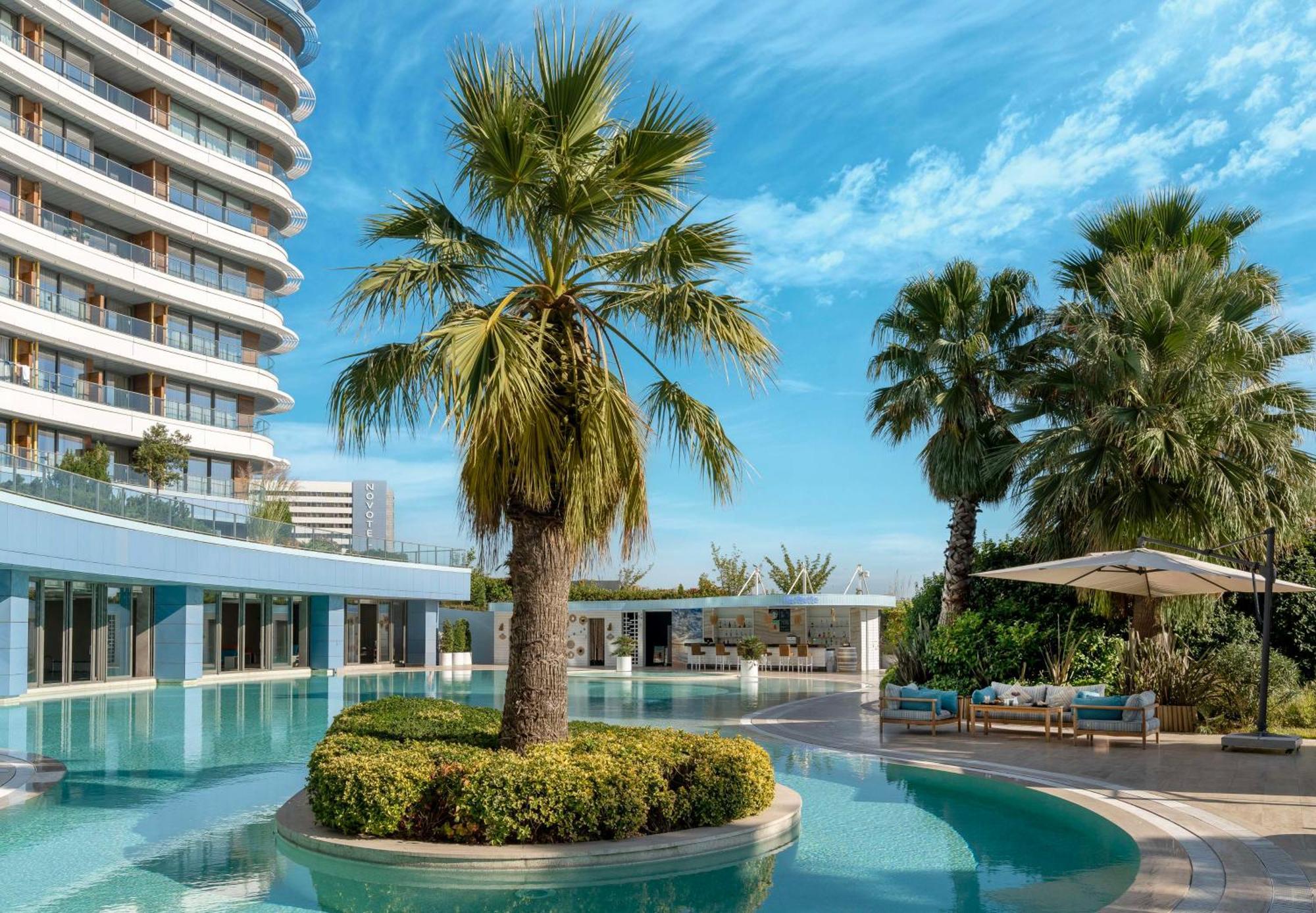 Radisson Blu Hotel Istanbul Ottomare Kültér fotó The Westin Athens