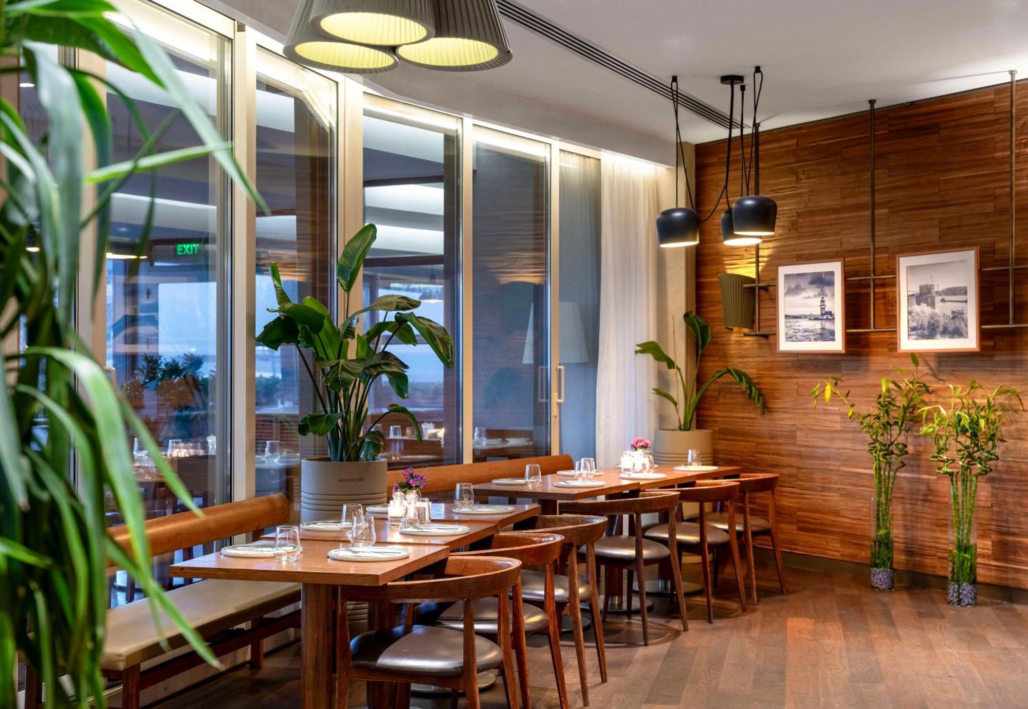 Radisson Blu Hotel Istanbul Ottomare Kültér fotó Restaurant